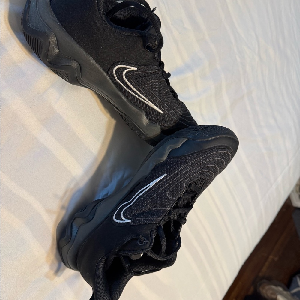 Nike Giannis - Picture 2 of 3